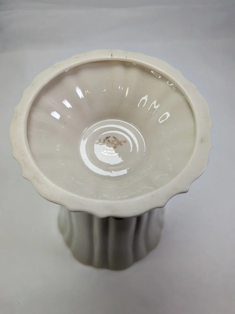 Lenox Fine China Fluted Pedestal Vase Cream 24K Gold Trim Accent Floral Holder
